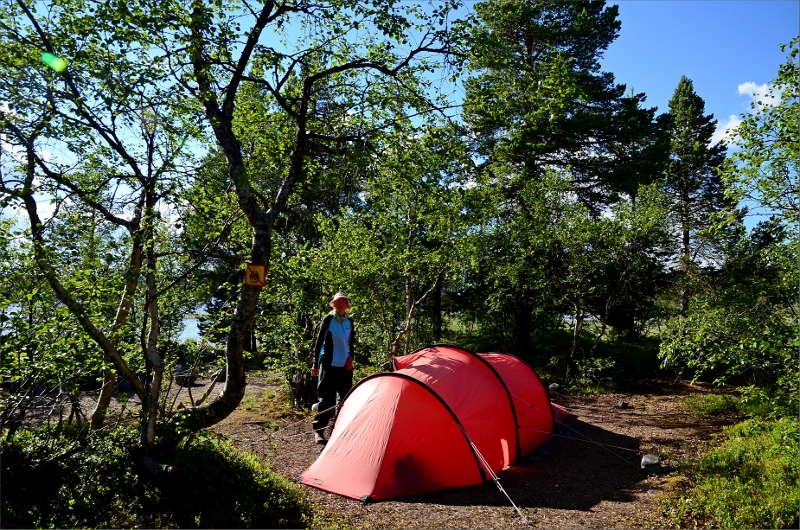 Camping vid Rogensjöns sydostspets.
